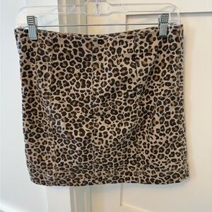 Size 28 Jolt Leopard Print Skirt